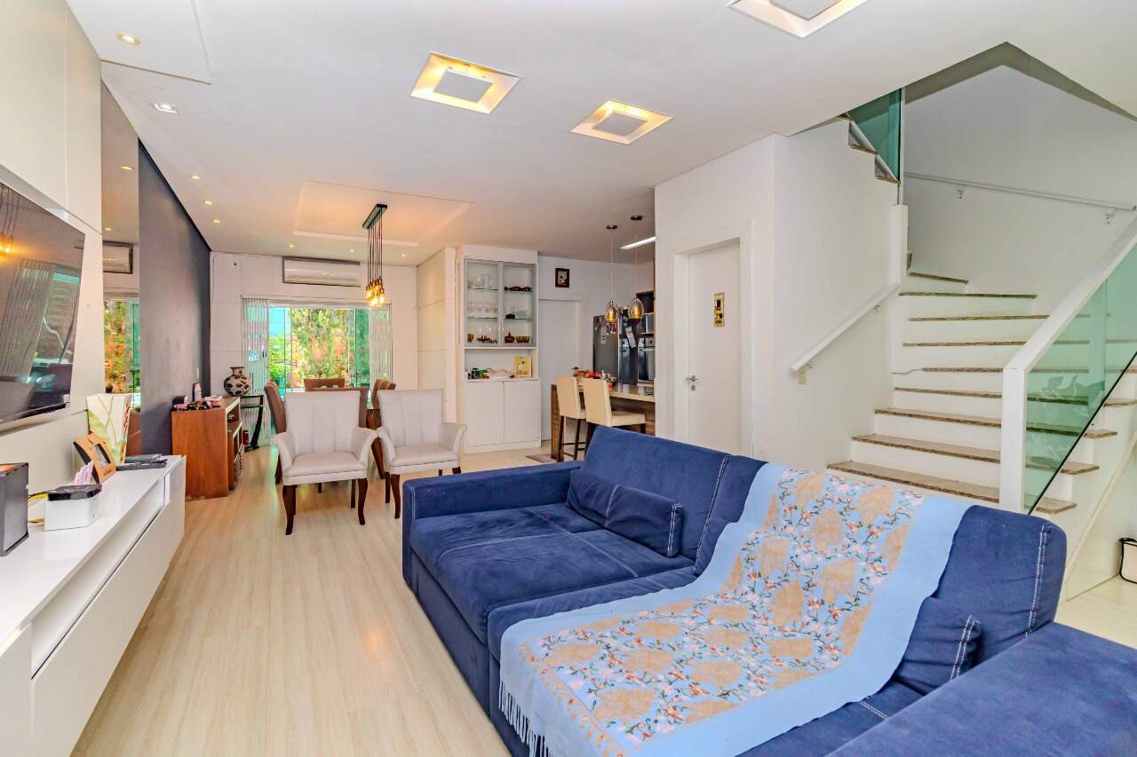 Casas à venda no Praia dos Amores: 