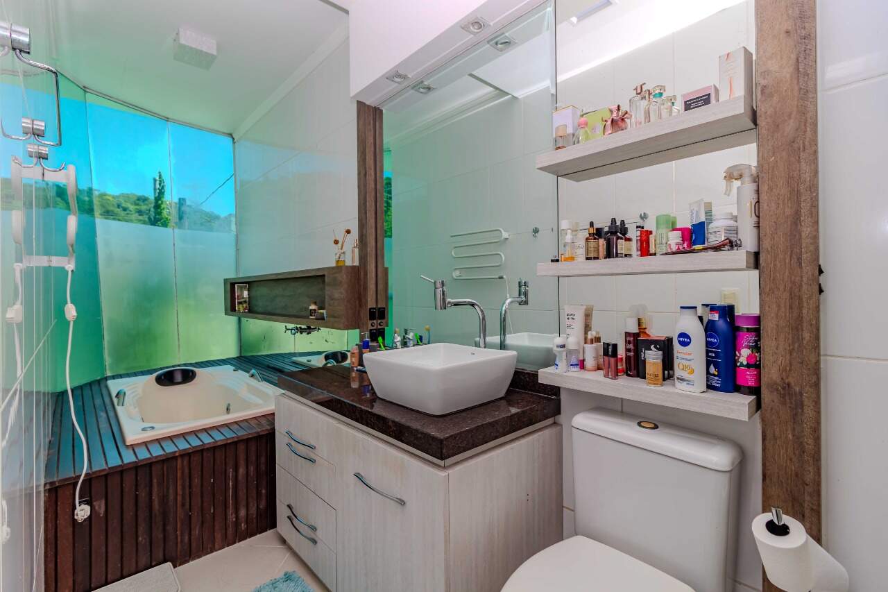 Casas à venda no Praia dos Amores: 