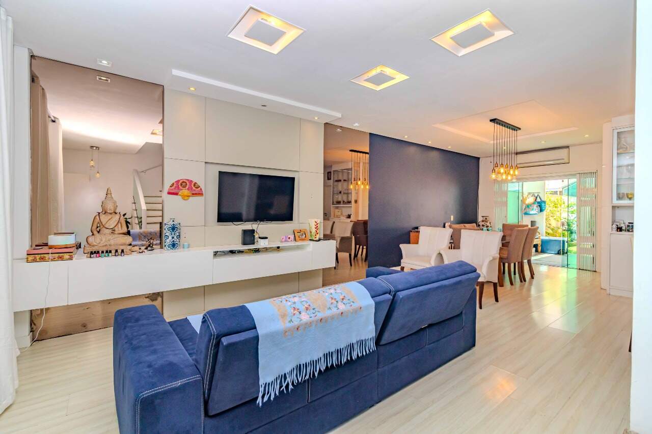 Casas à venda no Praia dos Amores: 