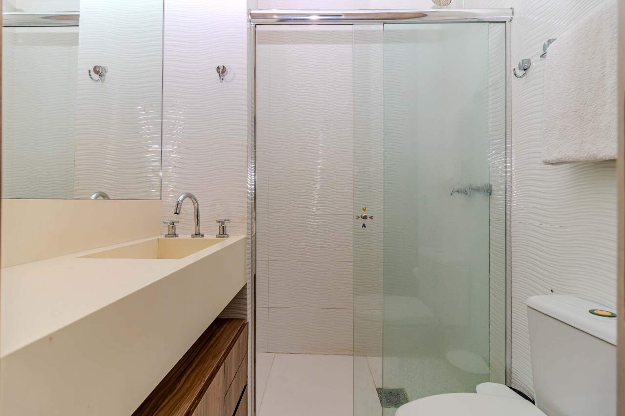 Casas à venda no Praia dos Amores: 