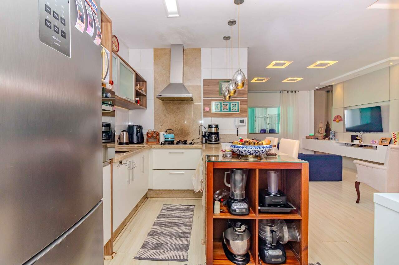 Casas à venda no Praia dos Amores: 