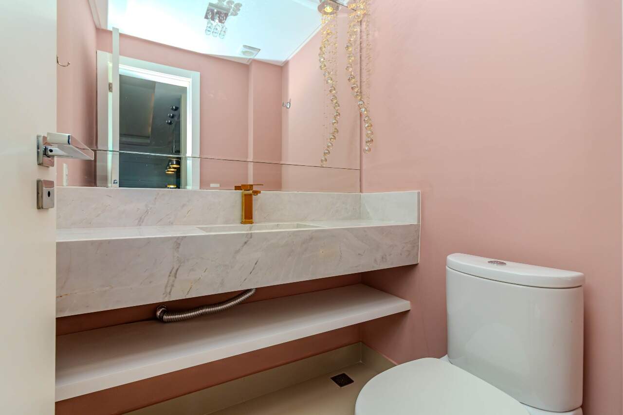 Apartamento à venda no Pioneiros: