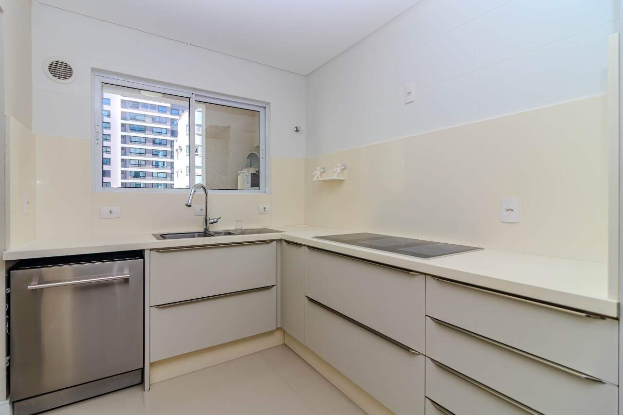 Apartamento à venda no Pioneiros: