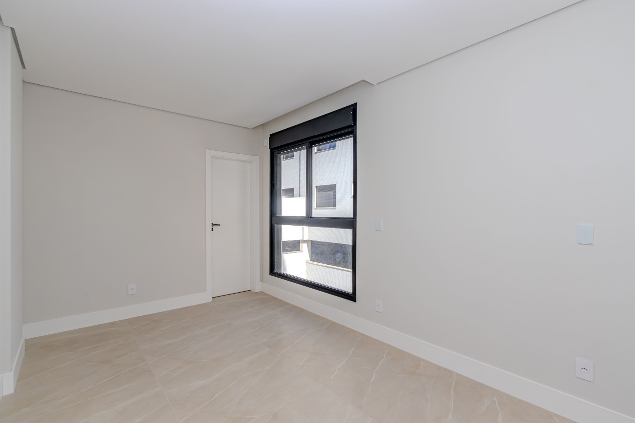 Apartamento à venda no Praia Brava: 