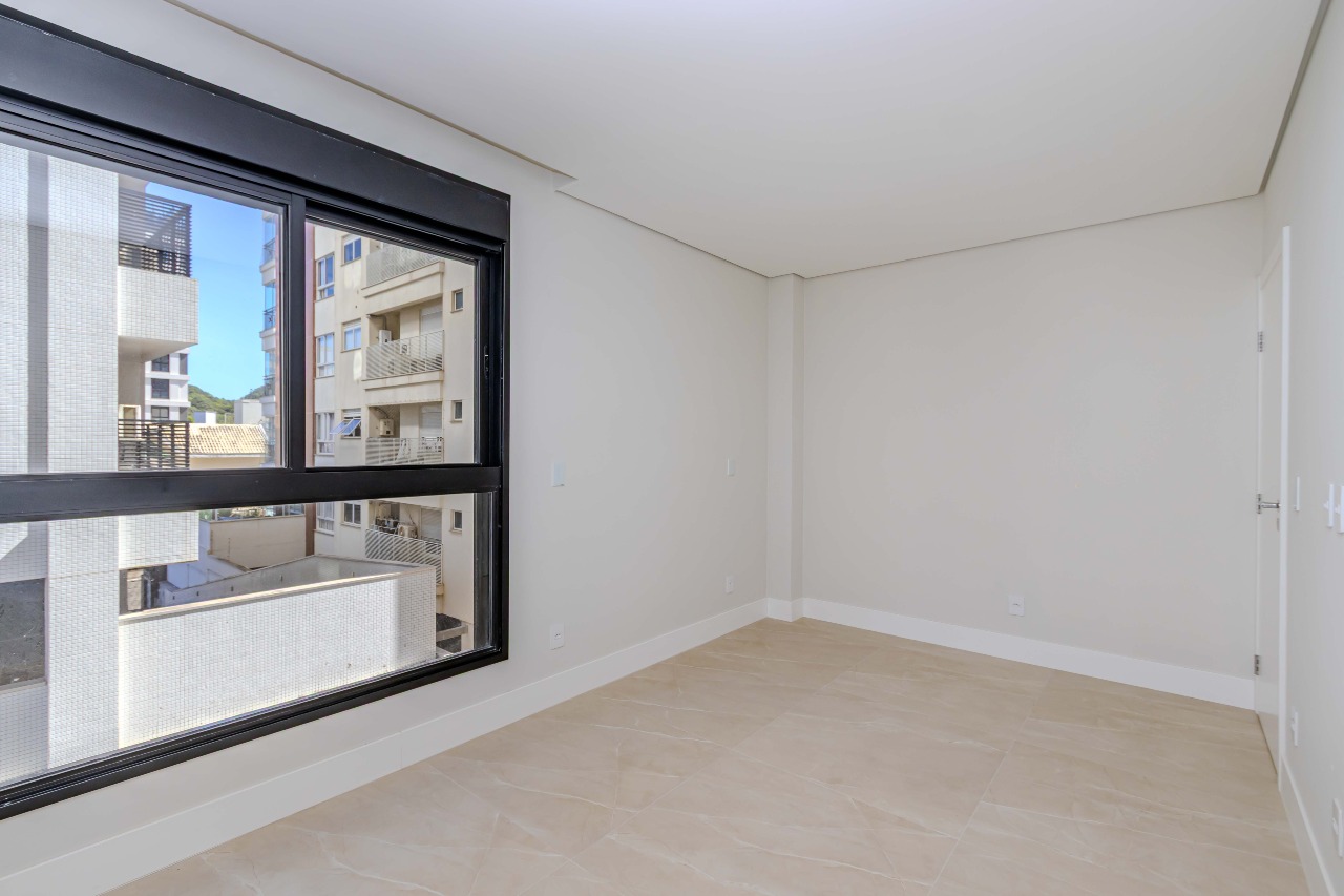 Apartamento à venda no Praia Brava: 