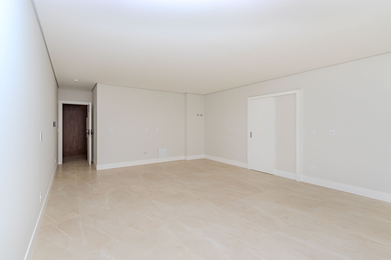 Apartamento à venda no Praia Brava: 