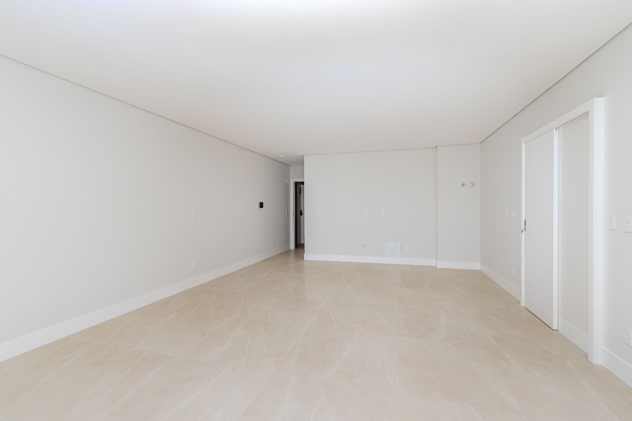 Apartamento à venda no Praia Brava: 