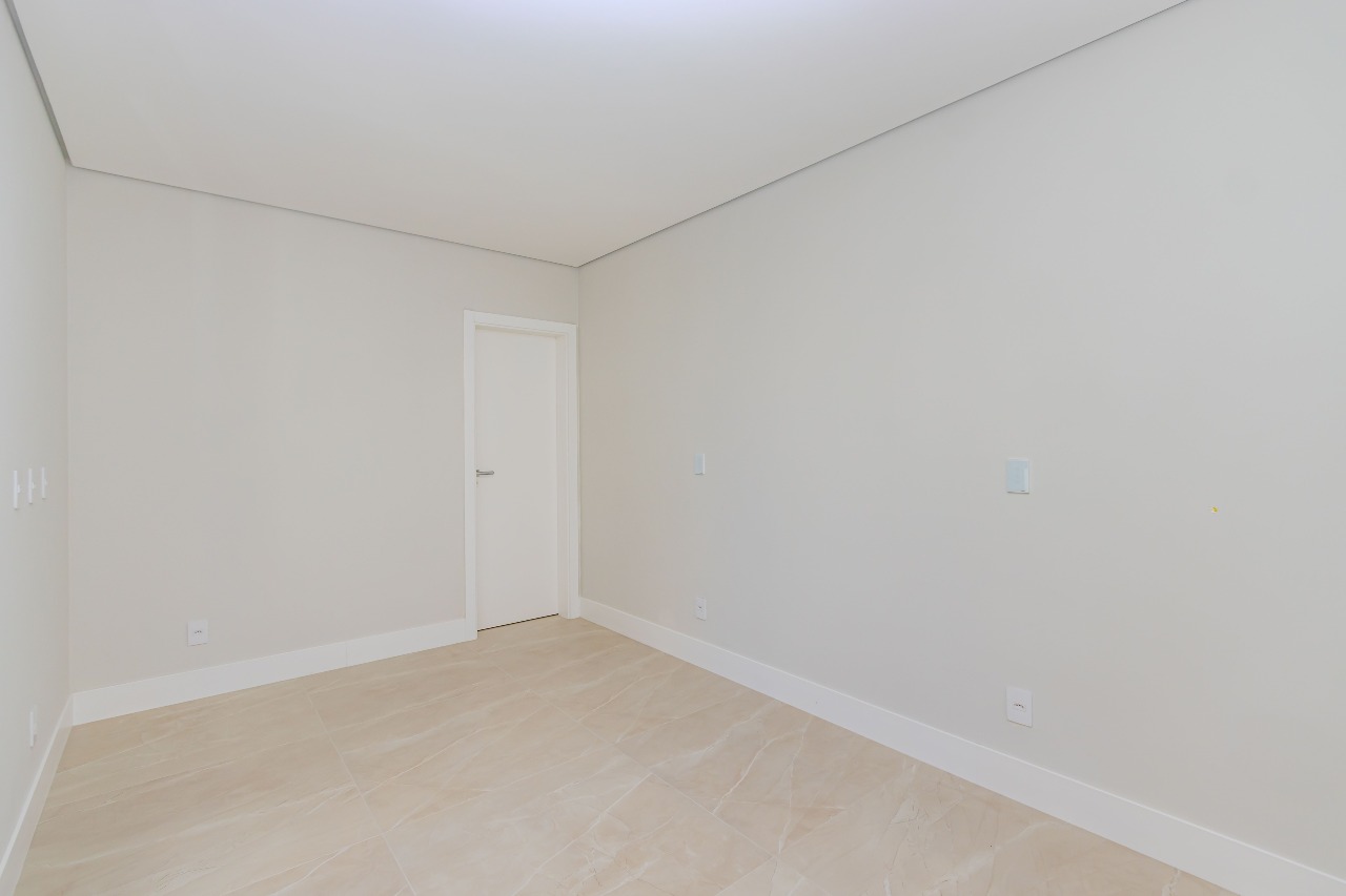 Apartamento à venda no Praia Brava: 