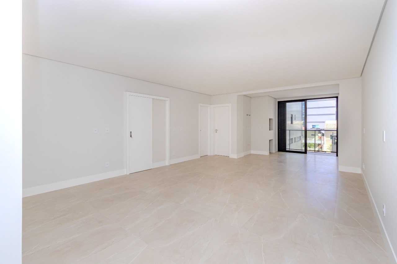 Apartamento à venda no Praia Brava: 