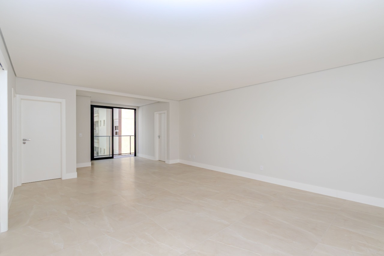 Apartamento à venda no Praia Brava: 