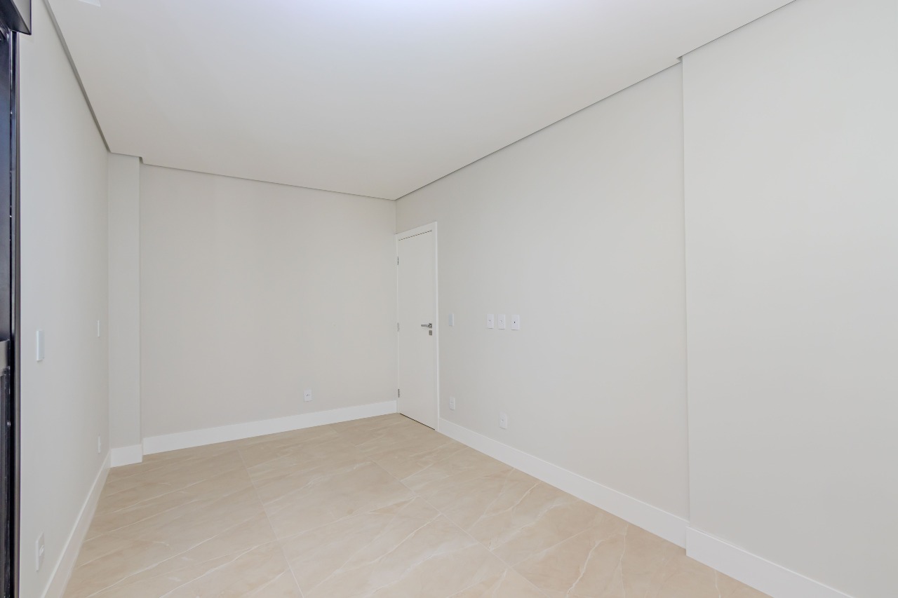 Apartamento à venda no Praia Brava: 