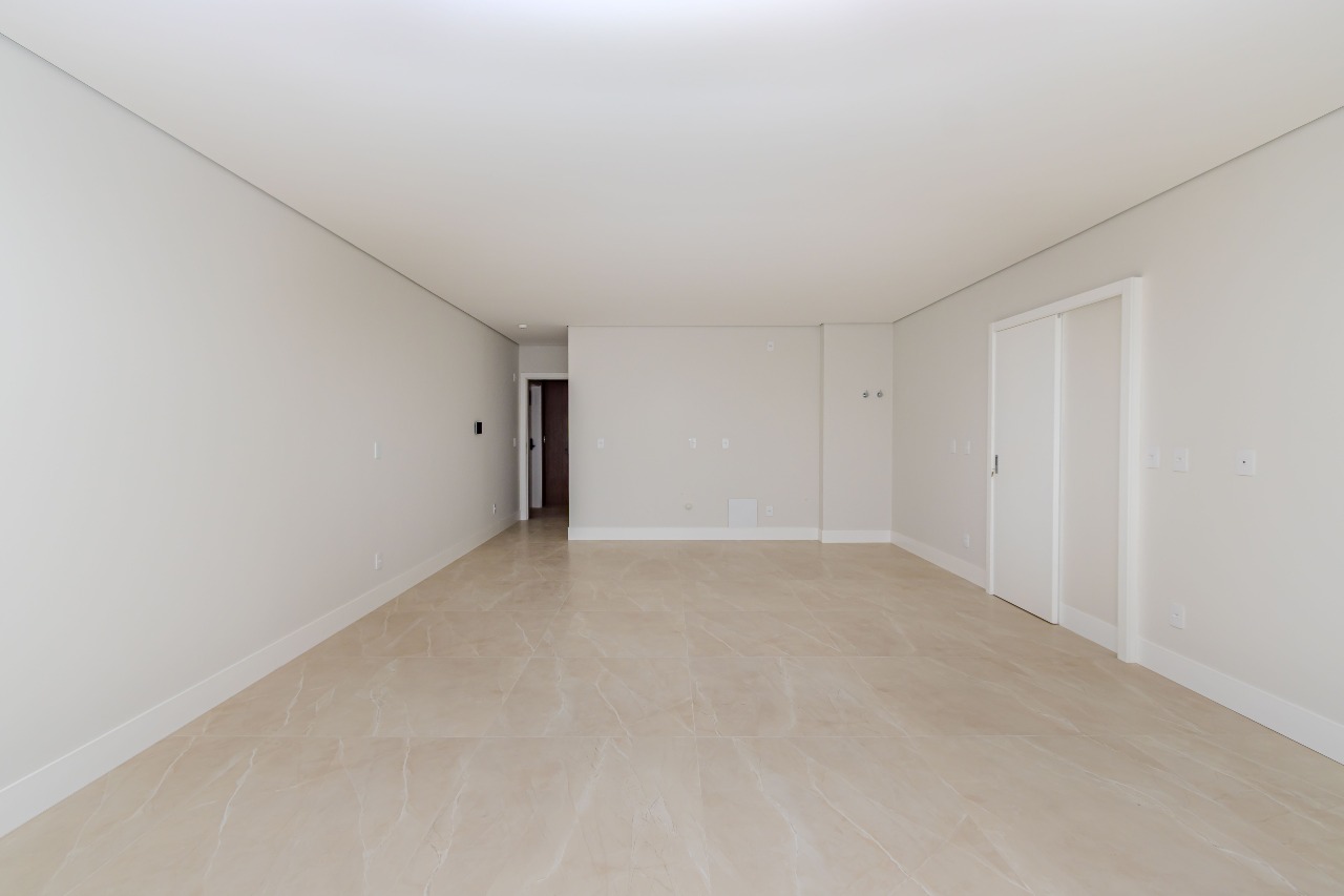 Apartamento à venda no Praia Brava: 