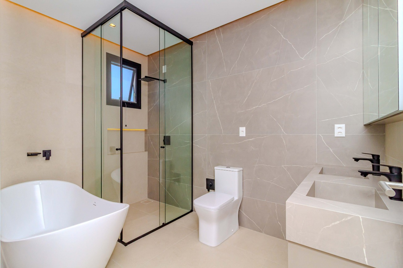 Casa de Condomínio à venda no Centro: 