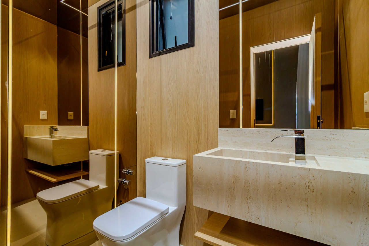 Casa de Condomínio à venda no Centro: 