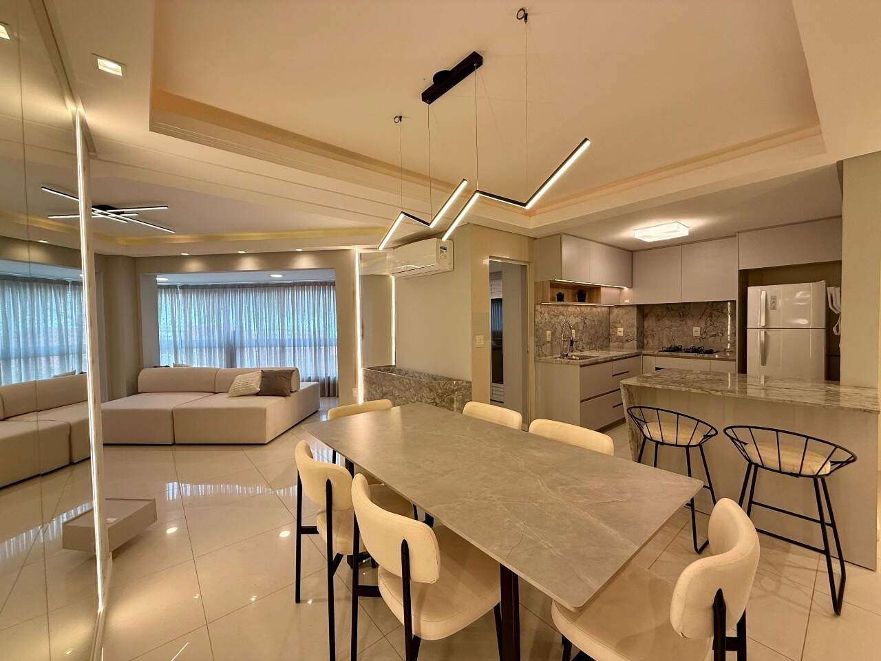 Apartamento à venda no Pioneiros: