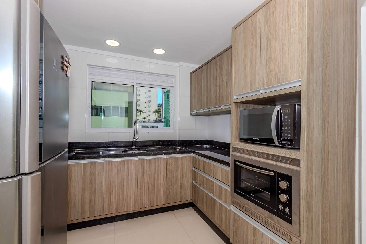 Apartamento diferenciado à venda no Pioneiros: