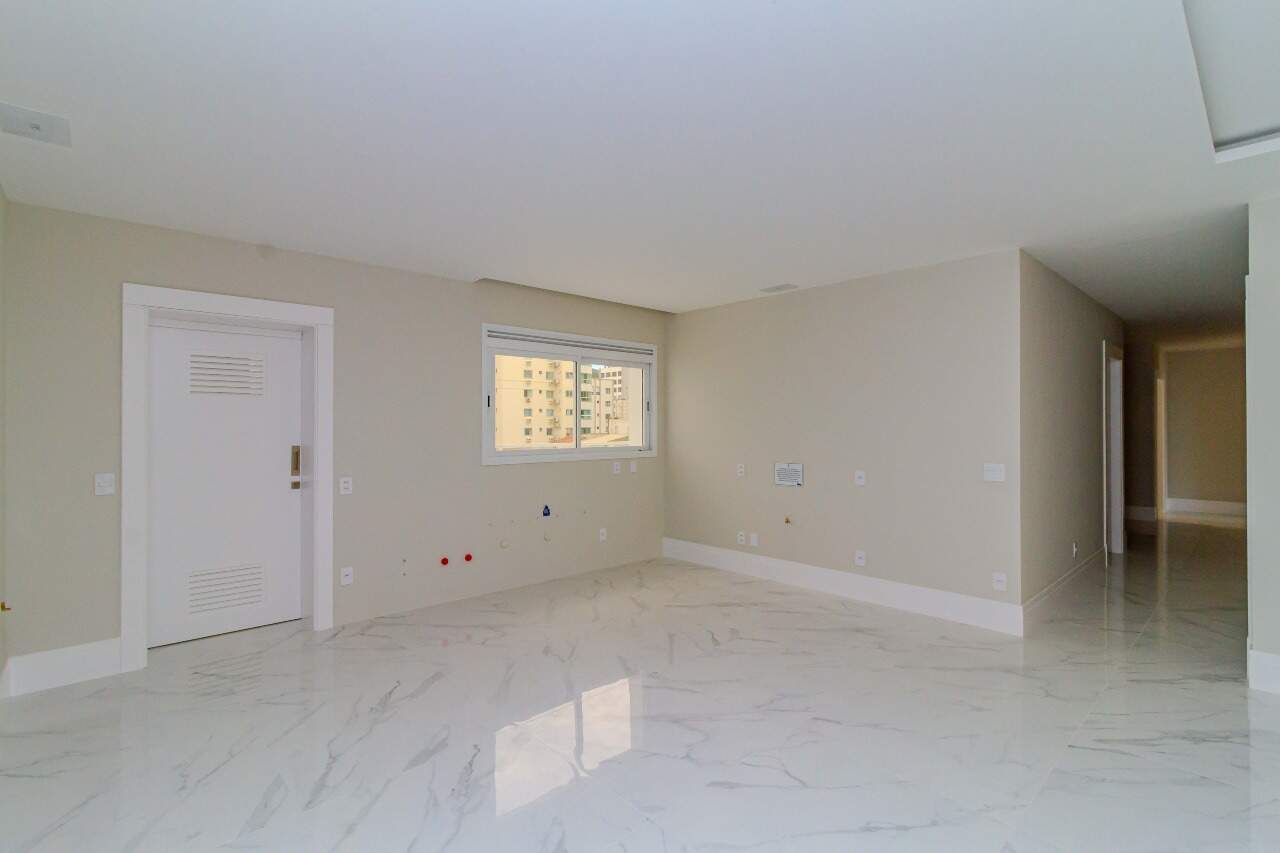 Apartamento diferenciado à venda no Centro: 