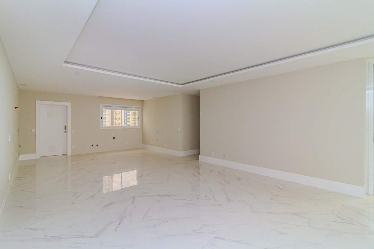 Apartamento diferenciado à venda no Centro: 