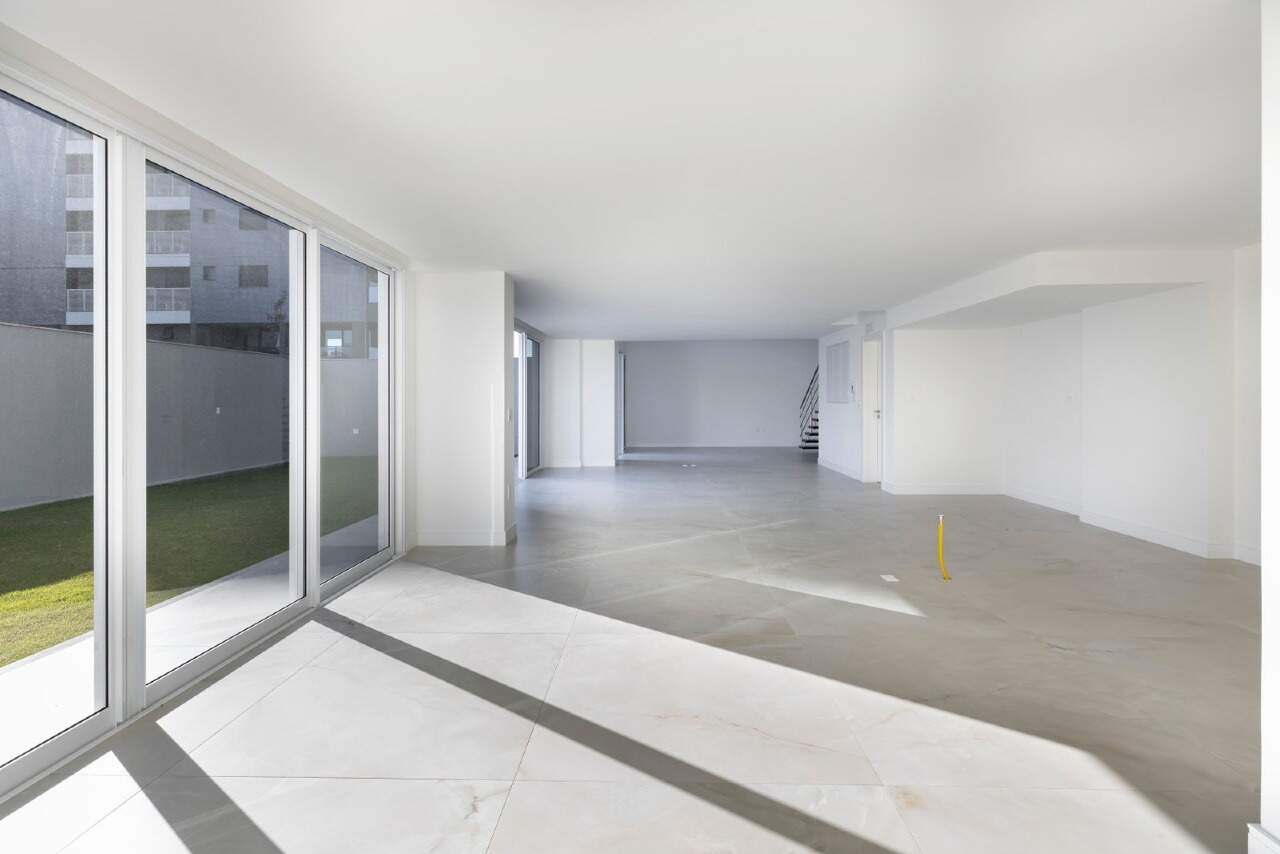 Apartamento diferenciado à venda no Praia Brava: 