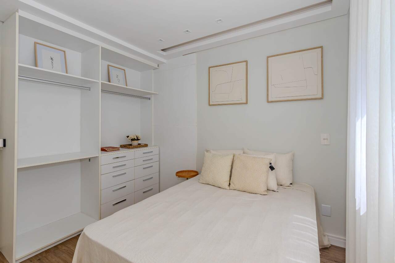 Apartamento à venda no Pioneiros: 