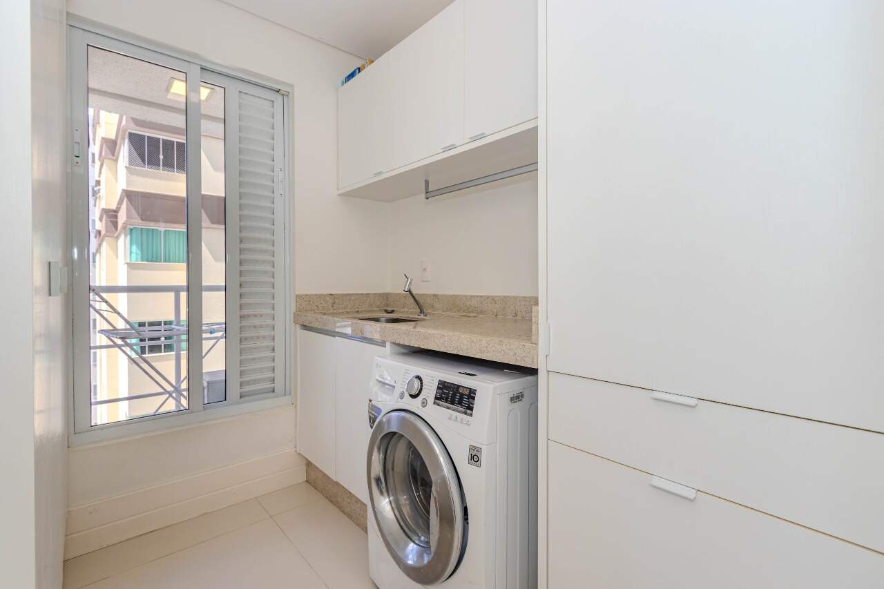 Apartamento à venda no Pioneiros: 