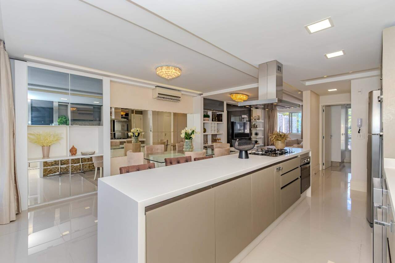 Apartamento à venda no Pioneiros: 