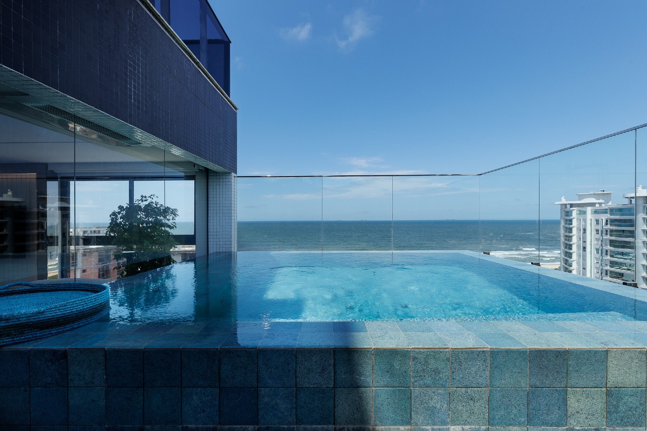 Cobertura à venda no Praia Brava: 