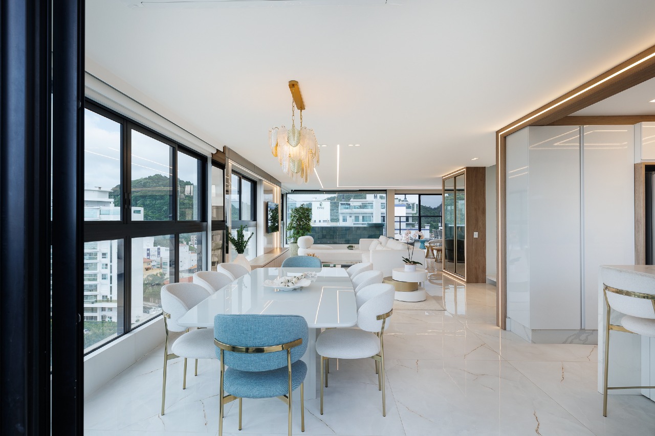 Cobertura à venda no Praia Brava: 