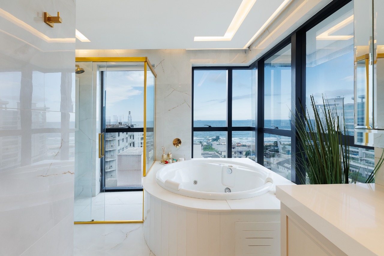 Cobertura à venda no Praia Brava: 