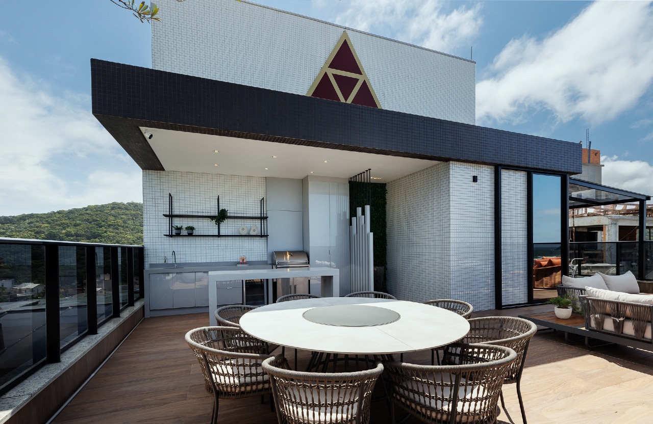 Cobertura à venda no Praia Brava: 