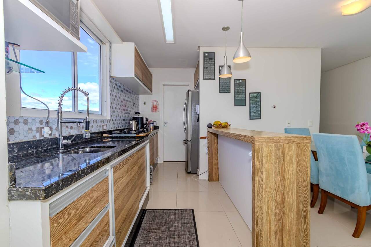 Apartamento à venda no Pioneiros: 