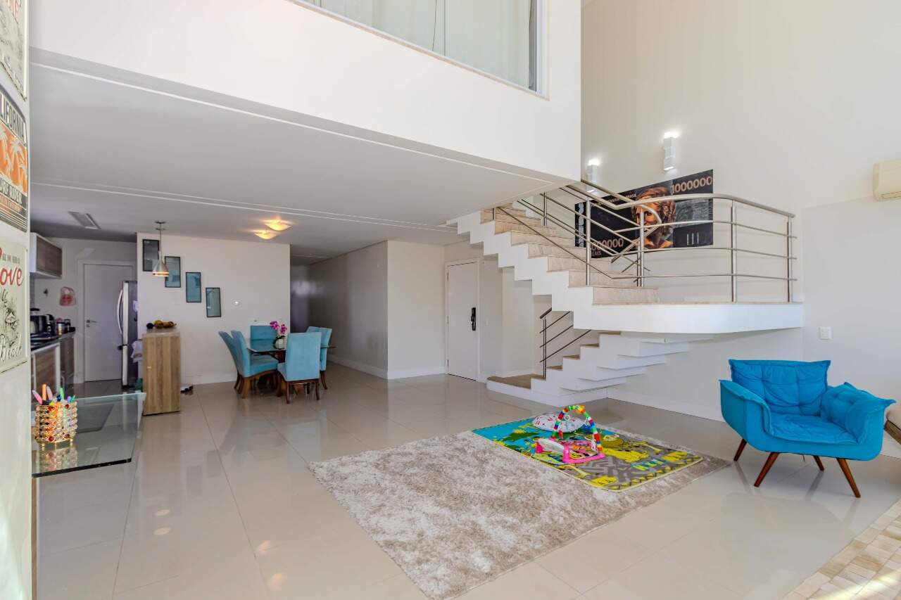 Apartamento à venda no Pioneiros: 