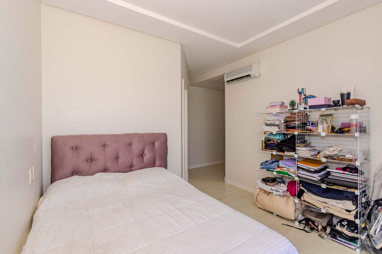 Apartamento à venda no Pioneiros: 