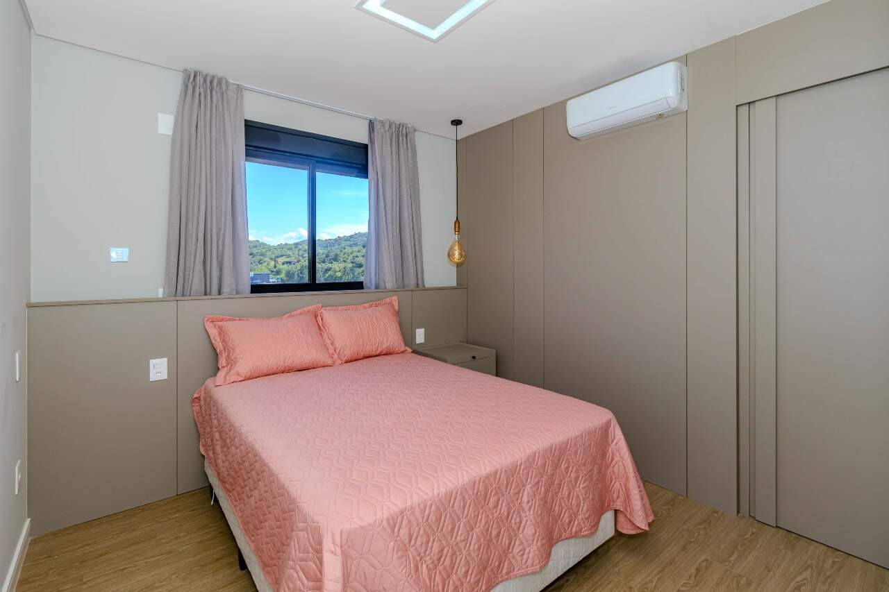 Apartamento à venda no Praia dos Amores: 