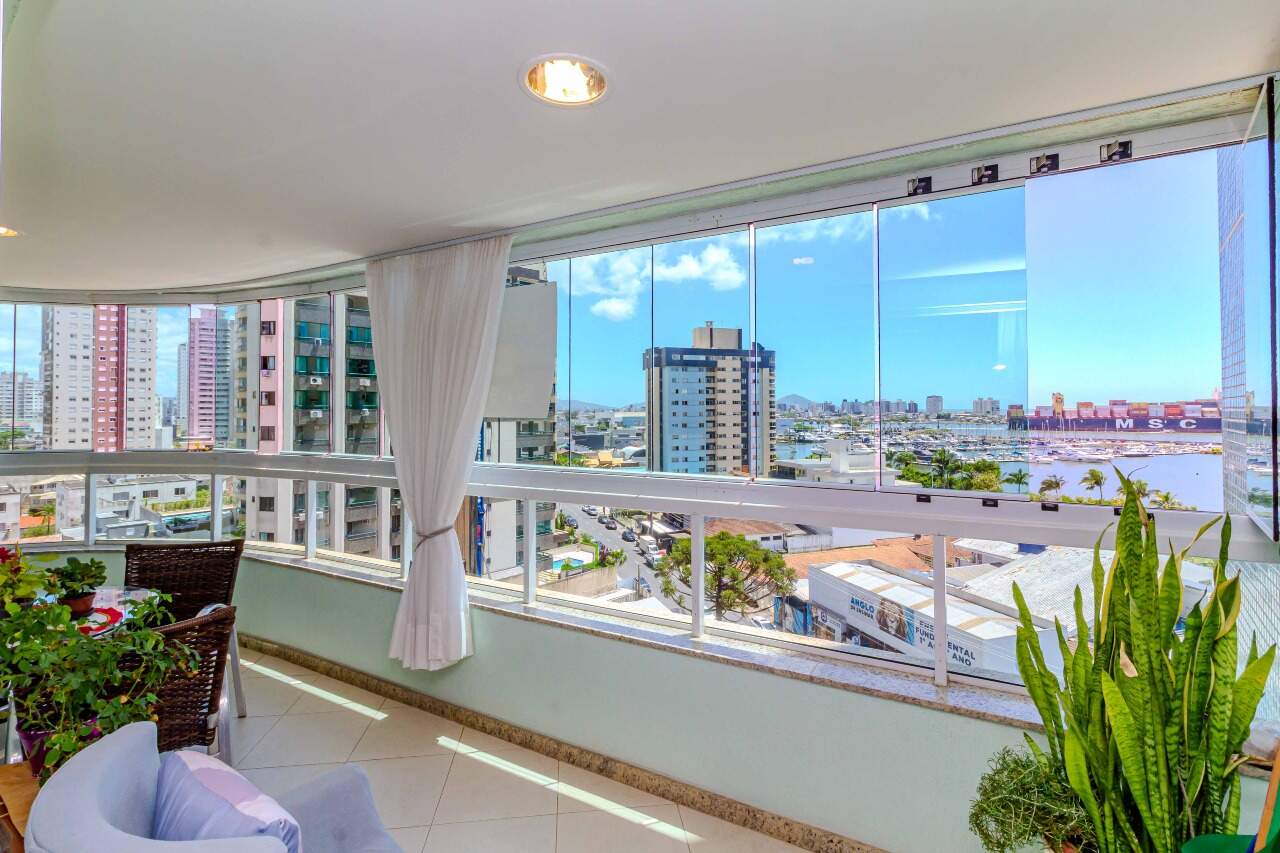 Apartamento à venda no Fazenda: 