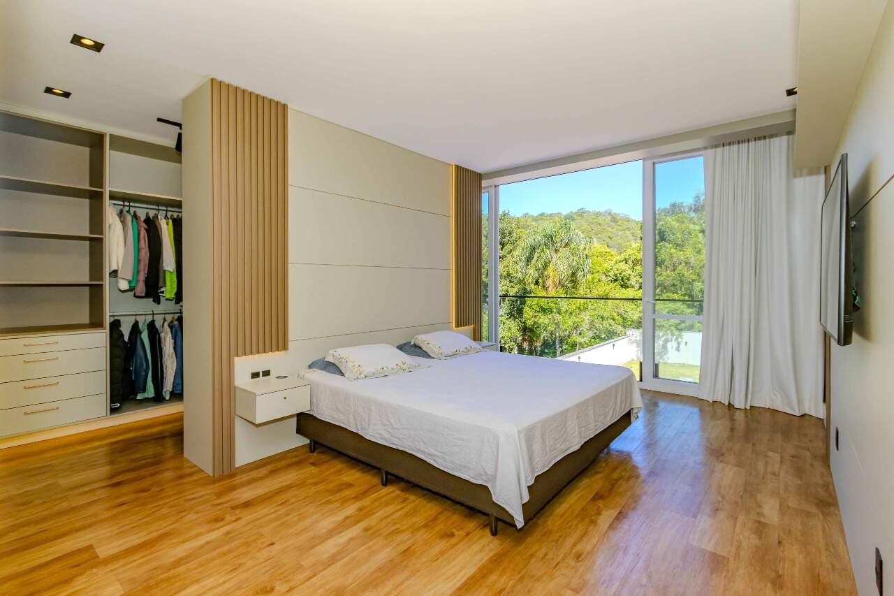 Casa de Condomínio à venda no Ariribá: 