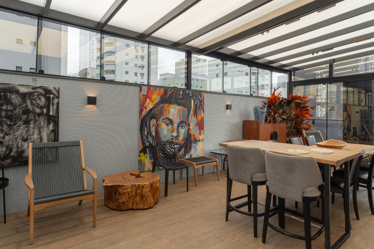 Apartamento diferenciado à venda no Centro: 