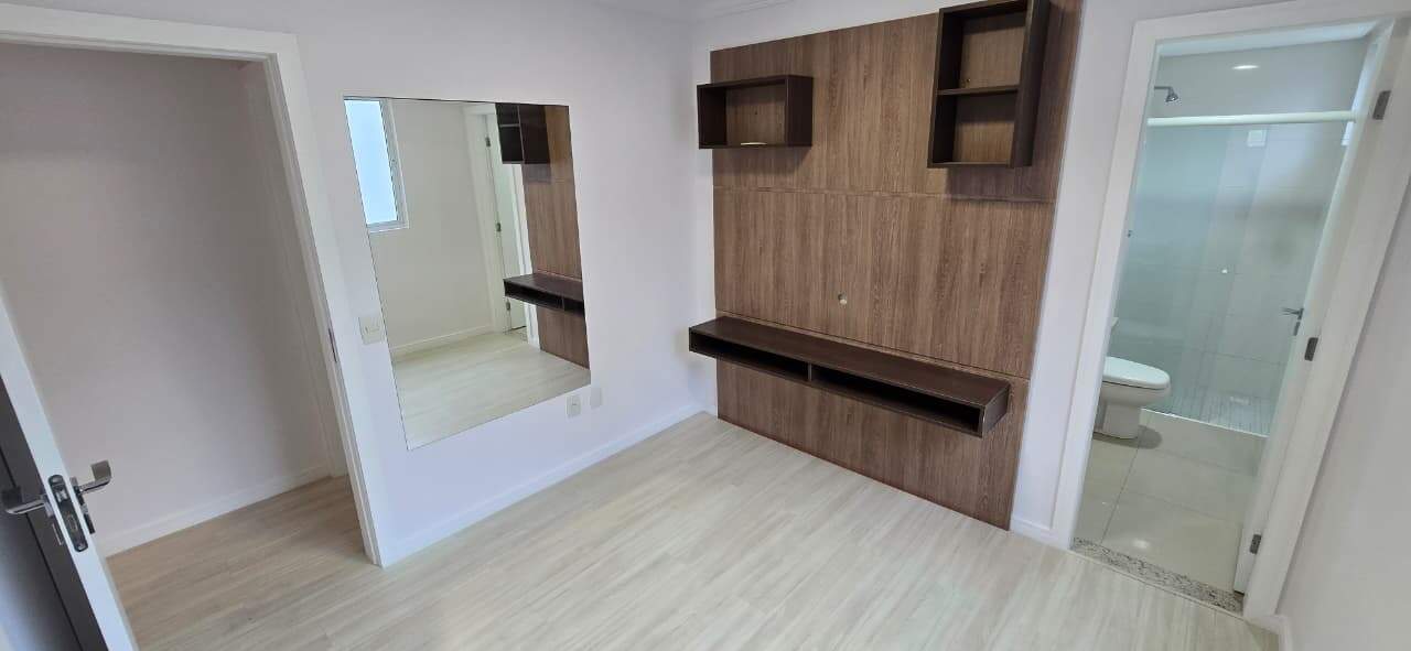 Apartamento à venda no Centro: Terceira suíte. Foto real do apartamento.