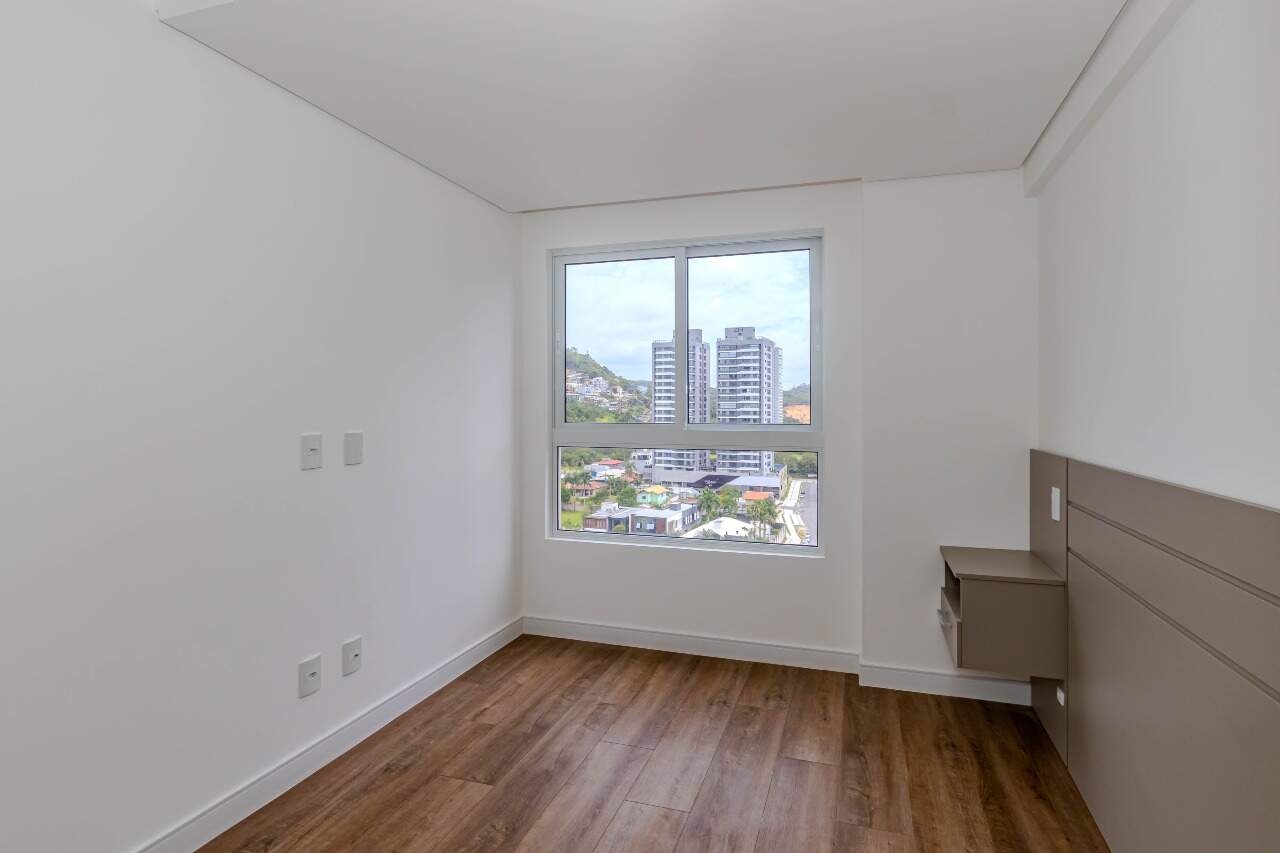 Apartamento à venda no Praia Brava: 