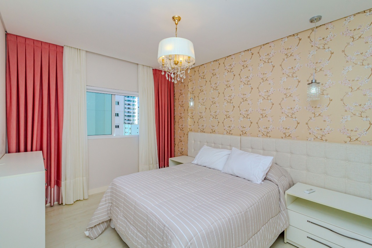 Apartamento à venda no Pioneiros: 