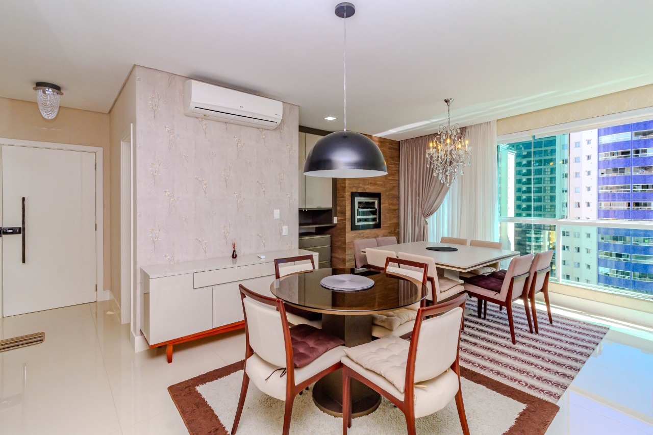 Apartamento à venda no Pioneiros: 