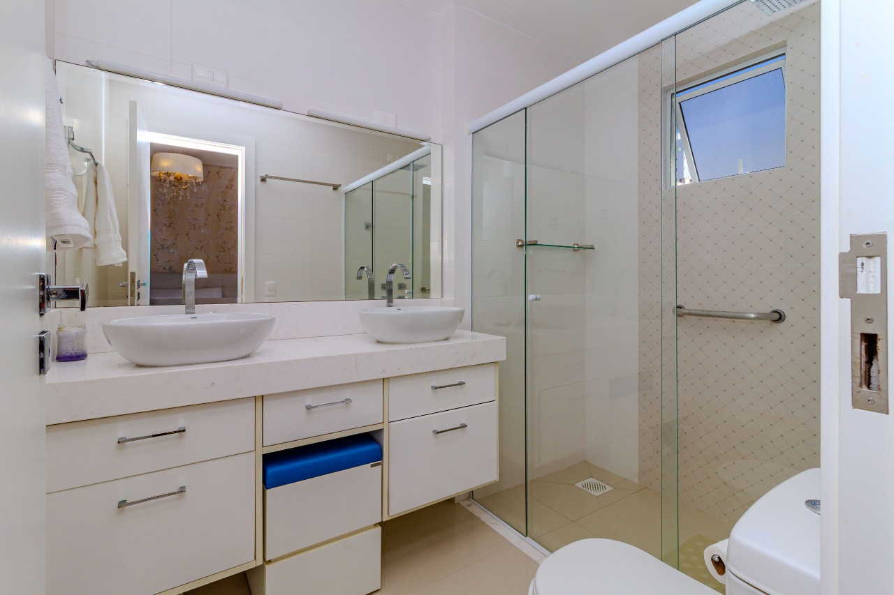 Apartamento à venda no Pioneiros: 