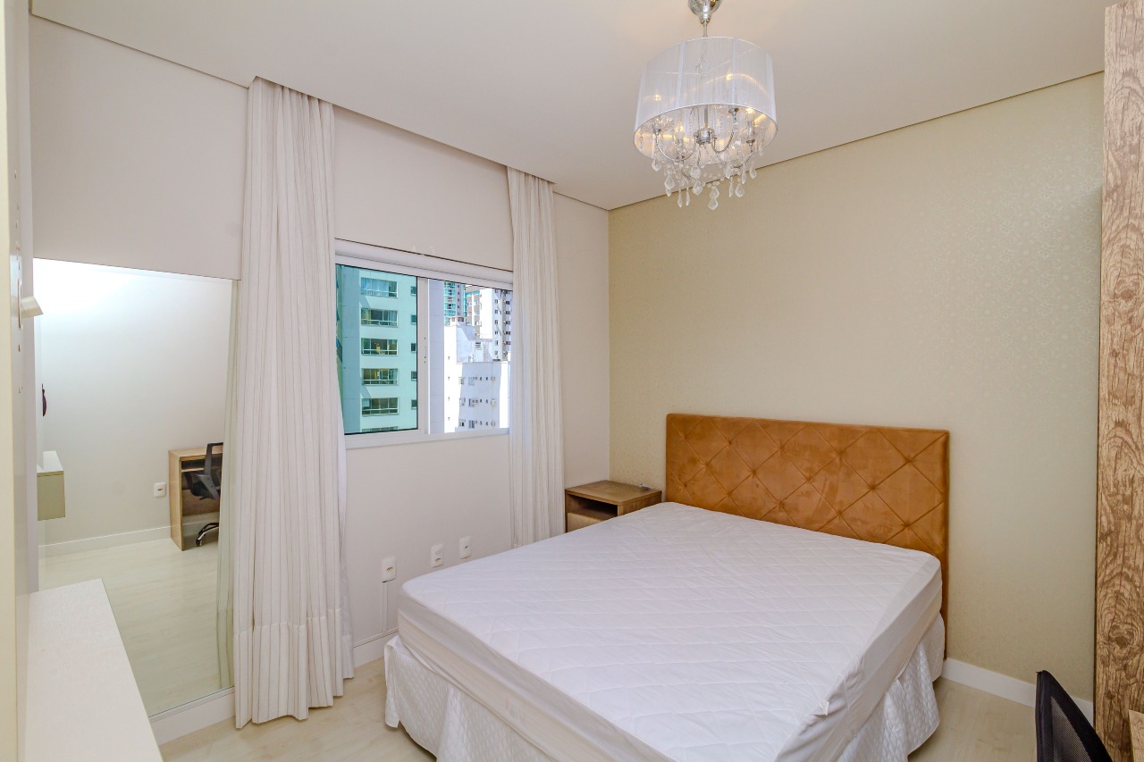 Apartamento à venda no Pioneiros: 