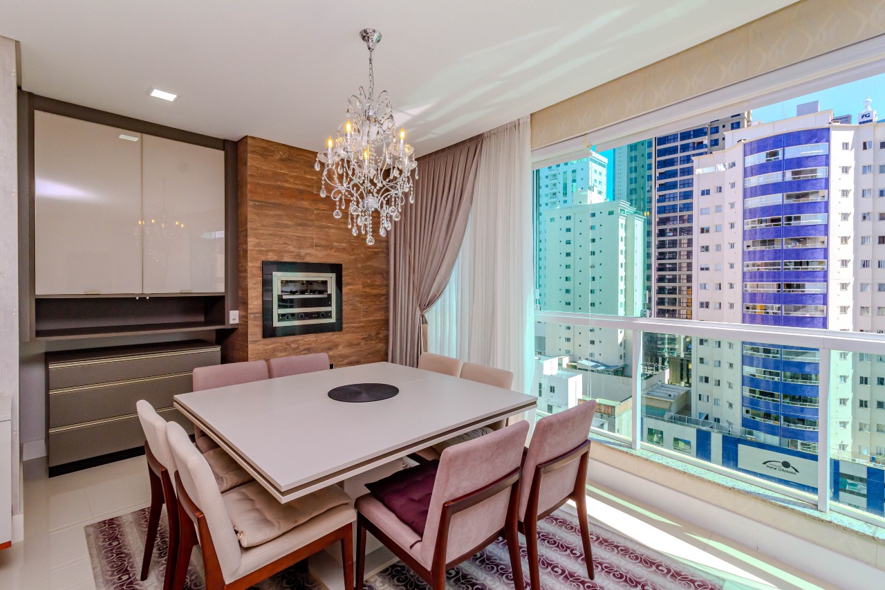 Apartamento à venda no Pioneiros: 