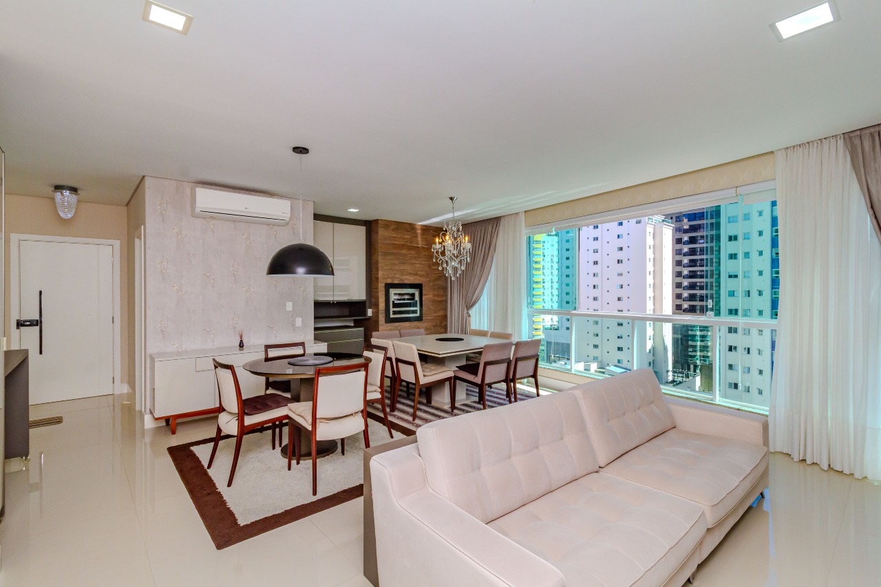 Apartamento à venda no Pioneiros: 