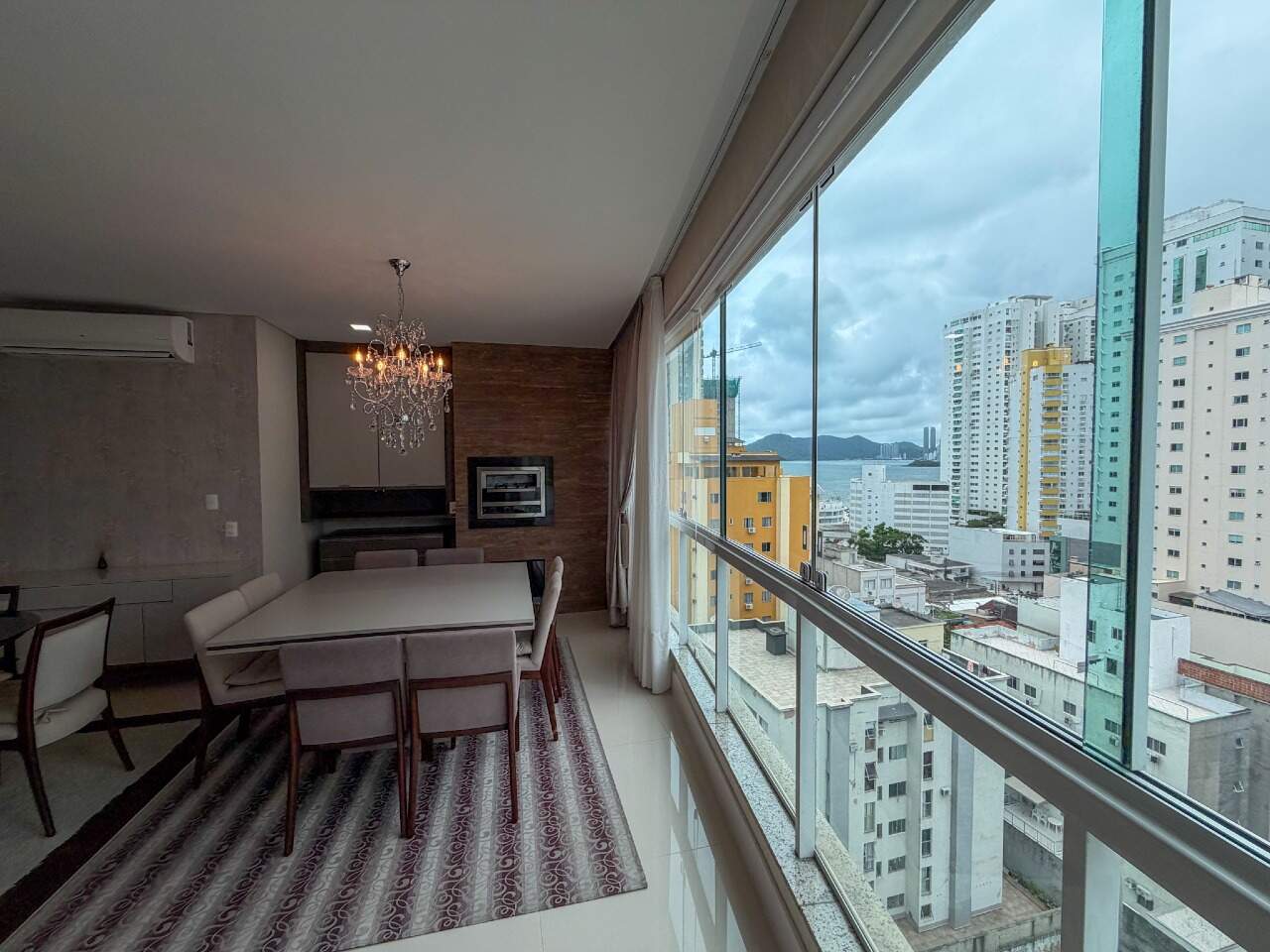 Apartamento à venda no Pioneiros: 