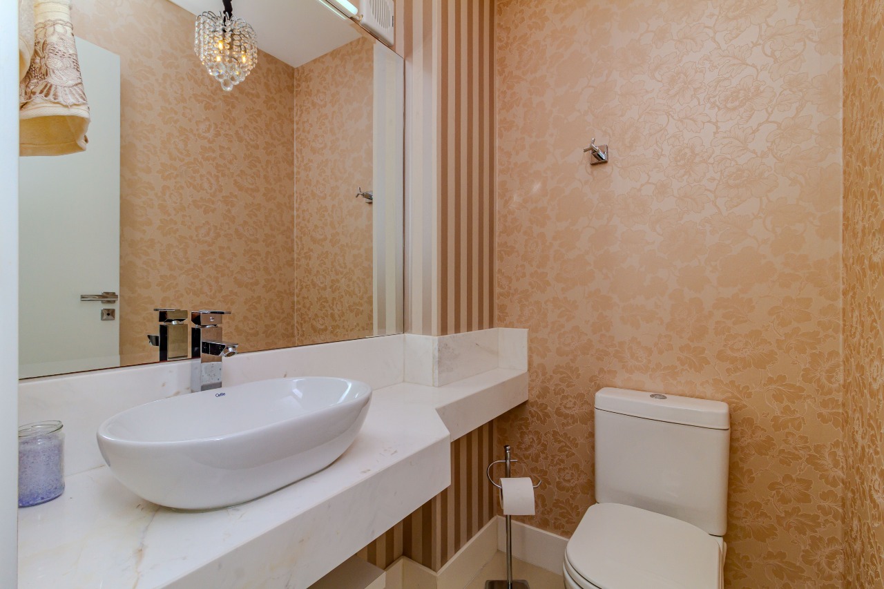 Apartamento à venda no Pioneiros: 