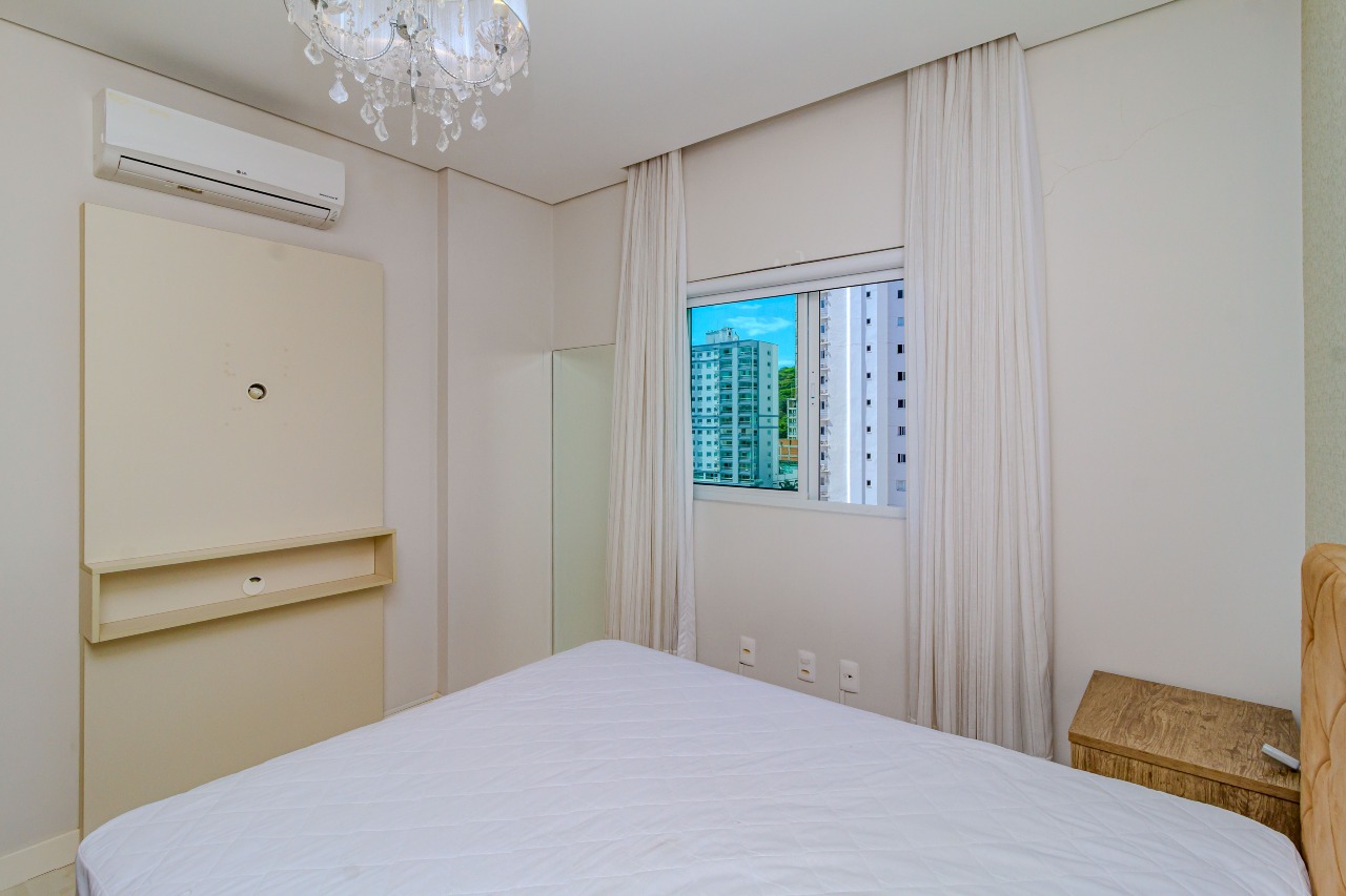 Apartamento à venda no Pioneiros: 