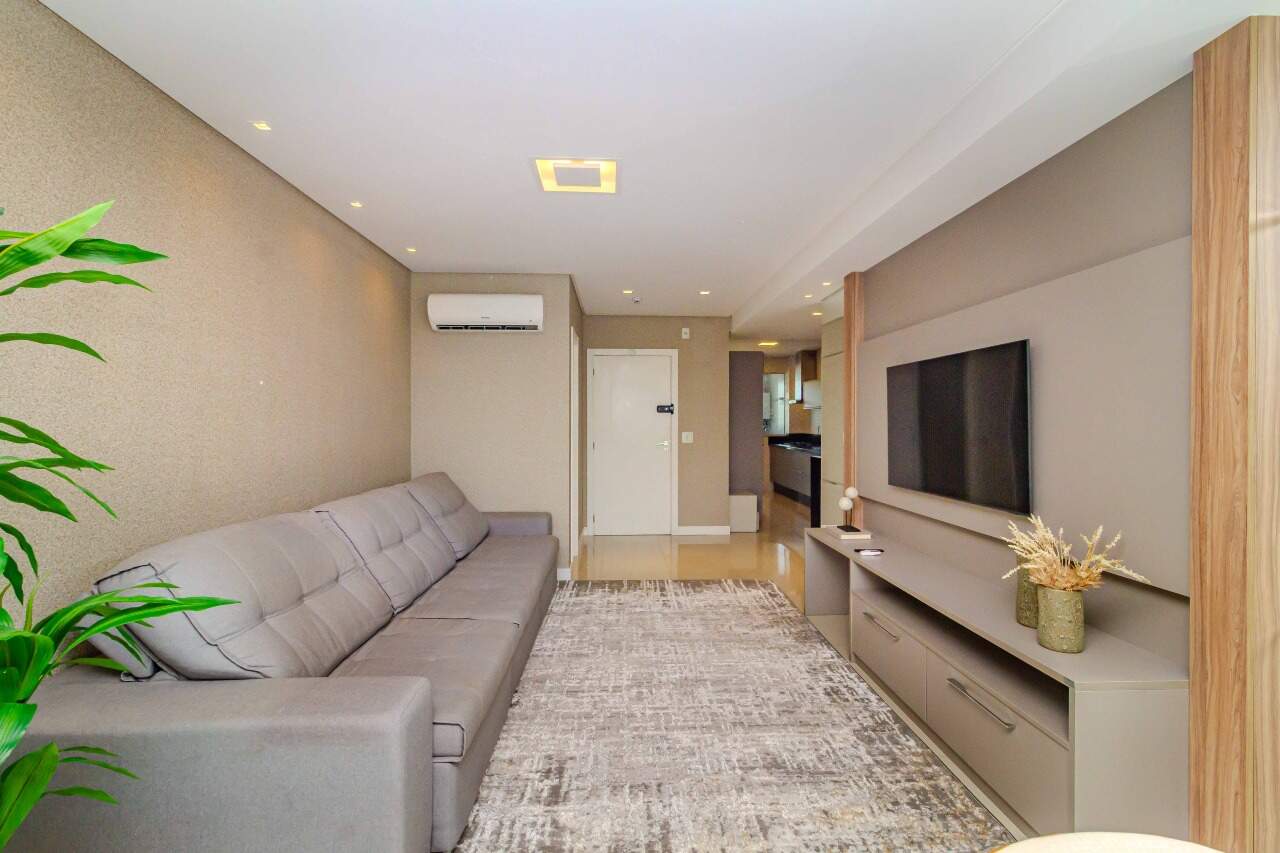 Apartamento à venda no Pioneiros: 