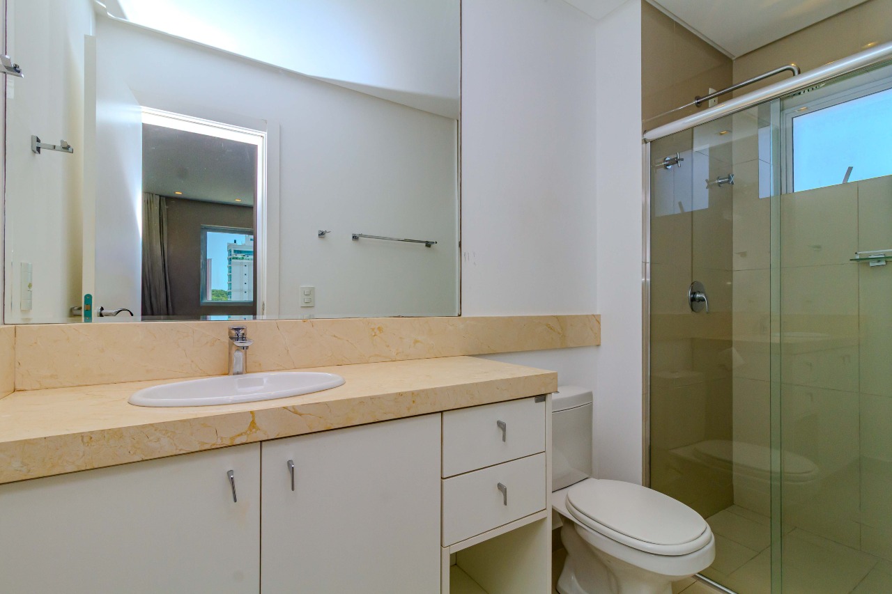 Apartamento à venda no Pioneiros: 